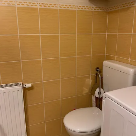 Indi Apartman *