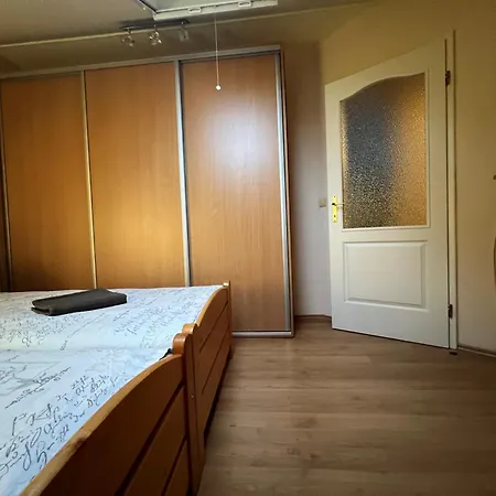 Indi Apartman *